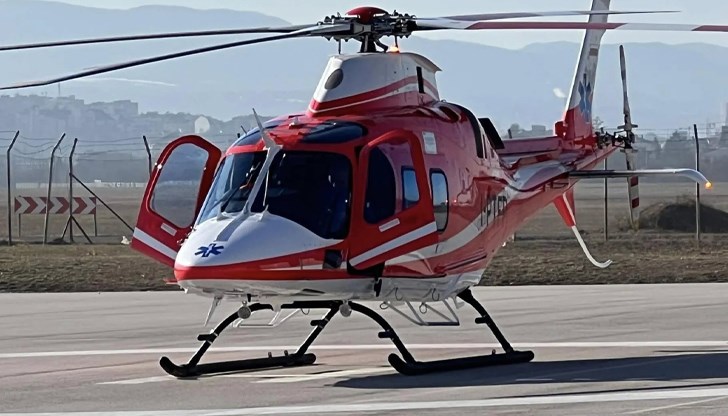 21-годишният пострадал от катастрофа е откаран до болница "Света Анна" в София 21-годишният пострадал от катастрофа е откаран до болница "Света Анна" в София