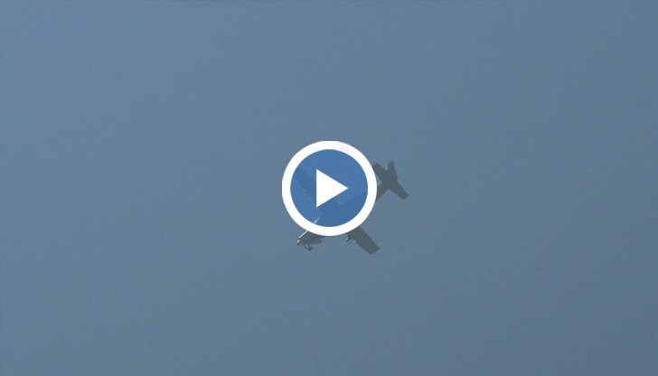 Ултралек самолет падна върху натоварена магистрала край Бреша, загинаха адвокат и неговата партньорка