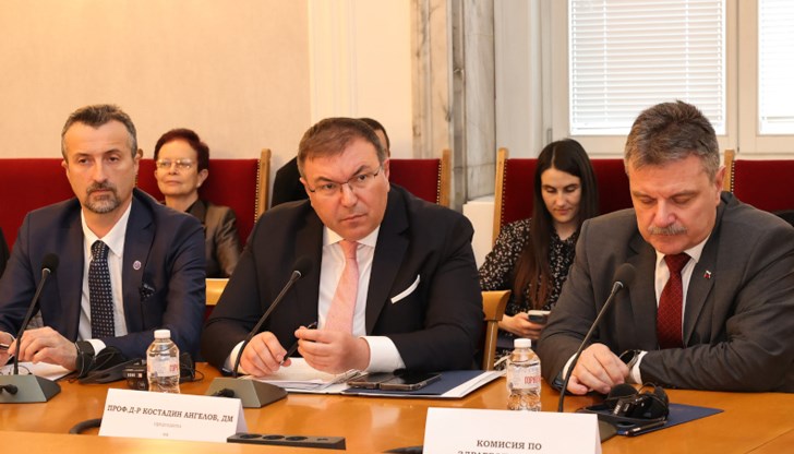 Началото му на действие ще бъде от 1 януари 2026 година, поясни Костадин Ангелов