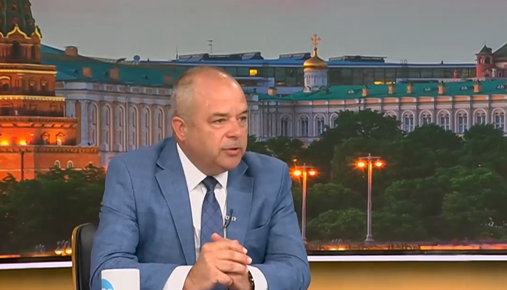 Иван Анчев анализира връзката между уволнения и умрял същия ден