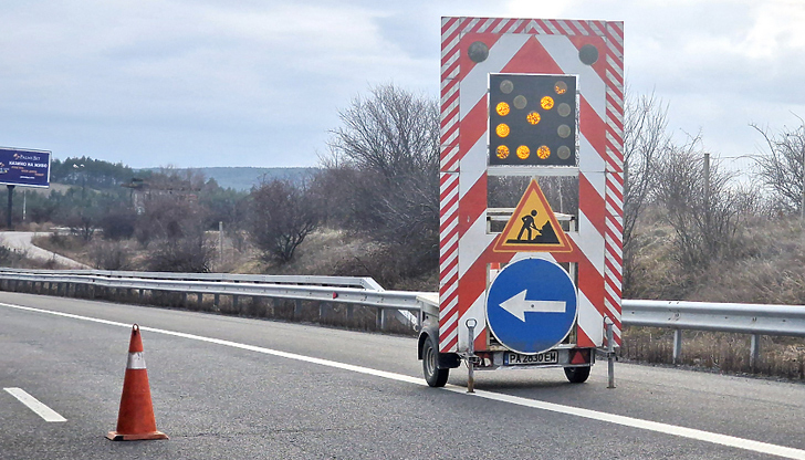 Шофьорите ще се движат в аварийната лента между 58-ми и