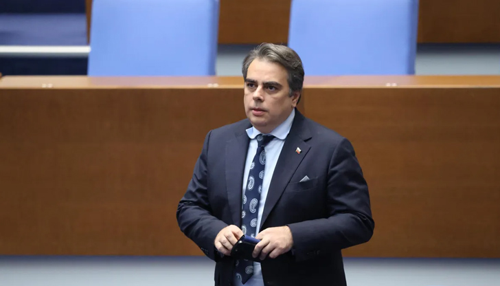 Политиката на постната пица и стабилната бедност се върна като