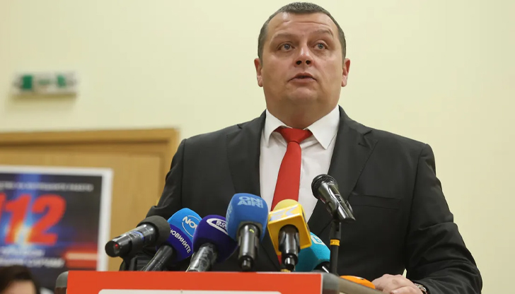 Активиран е планът за бедствия и е поискана помощ от