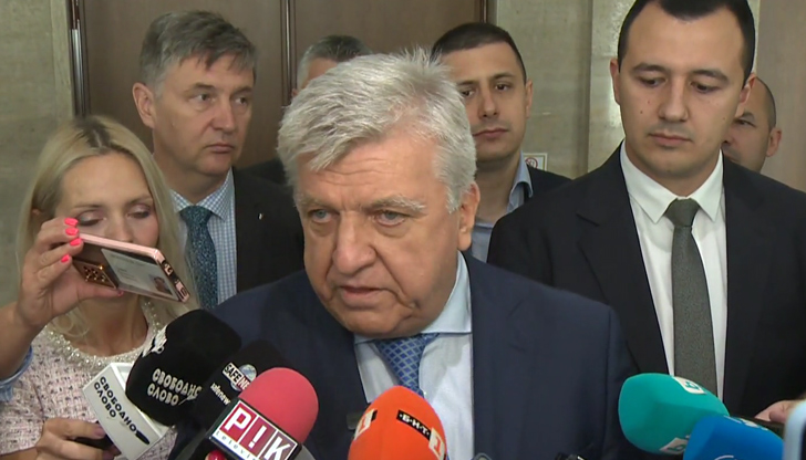 БСП критикува хаотичното поведение на ПП-ДБ в парламентаЛидерът на парламентарната