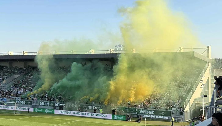 Орлите и Вълците завършиха 2:2 в демонстративен двубой за 80-годишнината