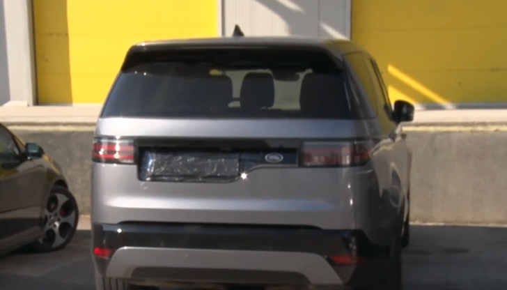 В автомобила са пътували жители на Република КонгоБългарските митнически служби