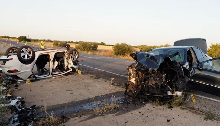 Румънско семейство загуби трите си деца в катастрофаТрагедия без граници