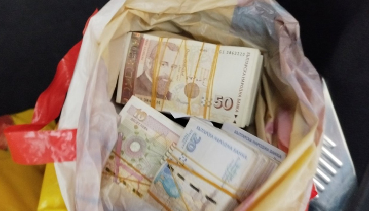 Възрастната жена изгоря с 18 500 лева в международна измамаЖена