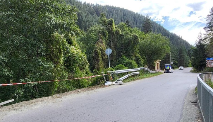 При инцидента има пострадали, движението се пренасочва през село ЖелезницаПътят