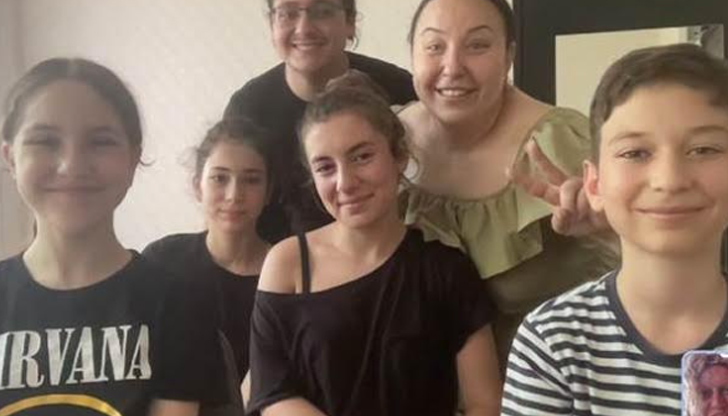 Подкастът на децата стартира със среща с Георги НеновВ Русе