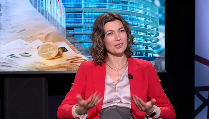 Българката евродепутат от Испания прогнозира позитивно влияние на единната валута