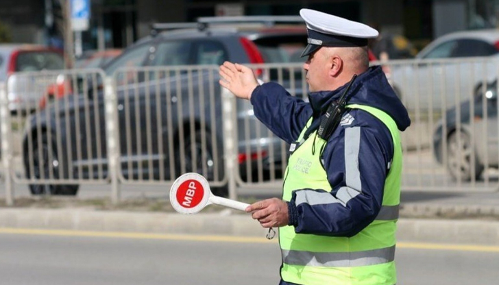 Решението със 7 на 5 гласа предизвиква противоречиви реакции от