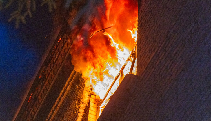 Двама души загинаха и 15 бяха ранени при нападението с