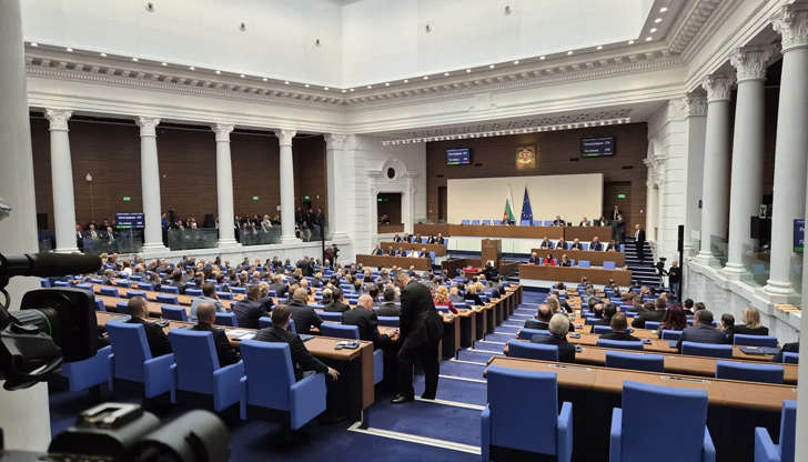 Четири законопроекта чакат окончателно гласуване в Народното събраниеТемата за заплатите