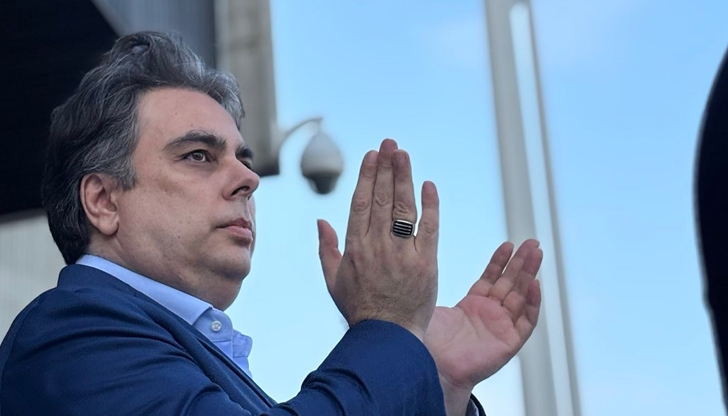 Лидерът на Продължаваме промяната се включи в петия протест във