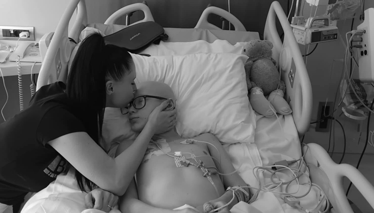 Поклонението ще започне в 11:30 часа в траурен дом Небесна,