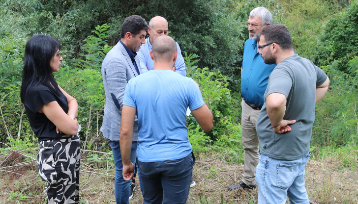 Драгомир Драганов поиска спешни средства за укрепване на бреговия откос