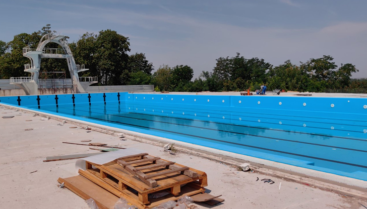 Строителят обяснява защо в съоръженията е имало вода още миналата