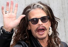 Китаристът на Aerosmith каза че фронтменът не иска и не