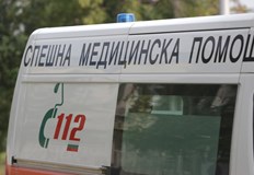 71 годишен мъж се бори за живота след падане от кон