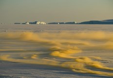 Пустинните частици ускоряват топенето на арктическите ледове с до 30