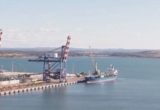 Танкери прехвърлят петрол на 18 километра от брега в Бургаския