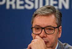 Сръбският президент заплаши с решителни действия срещу демонстрантите и спомена