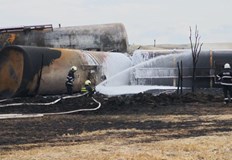 Влак на Булмаркет дерайлира край Пясъчево машинист в болницаДерайлирал влак