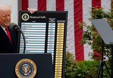 Спадът от 13 5 идва въпреки търговското споразумение между двете страниБританският