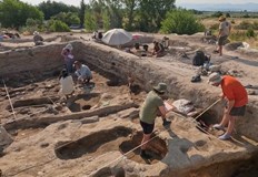 Археолози намериха доказателства за винопроизводство от преди 7000 години в