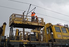 Пожар от късо съединение затвори железопътния участък до приключване на