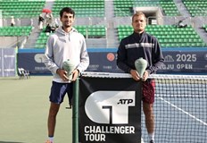 Васил Кирков и партньорът му Барт Стевенс победиха индийски тандем