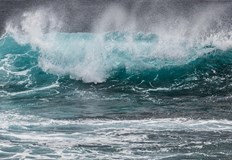 Издирвателните действия са прекратени заради силното вълнениеТрагичен инцидент разтърси курортния