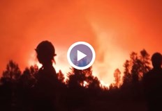 Огънят унищожи историческия хотел и над 70 сгради северният ръб