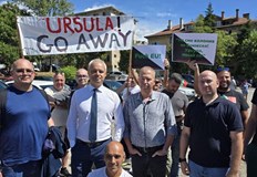 Лидерът на Възраждане критикува посещението на Урсула фон дер Лайен