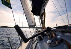 Техническа неизправност довела до пълнене на яхтата с вода Драматична