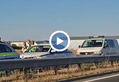 Автомобил блъсна мотопед шофьорът избягаТрагична катастрофа се случи снощи на