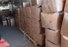 Над 6700 фалшиви обувки и дрехи укрити зад хладилен агент