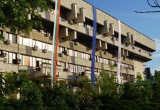 Дейностите включват асфалтиране и поддръжка на 13 кварталаОбщинската администрация в