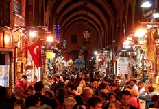 40 души са задържани при мащабна операция срещу незаконната търговия