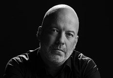 Сценаристът критикува равнодушието на българите към проблемите в Плевен Гълъбово