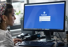 Подсъдимата блокирала достъпа на собственика до профила като сменила паролатаОкръжният