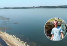 Спасителните операции продължават с катер на граничната полиция в района