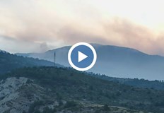 Евакуираха село Скала а над 150 души участват в овладяването