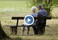 Над 800 хиляди пенсионери обаче живеят с минимална пенсия от