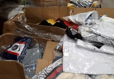 Контрабандата е открита при проверки на два автобуса с турска