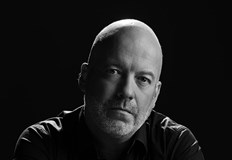 Коментар на Иво СиромаховИзвестният български писател сценарист и водещ Иво