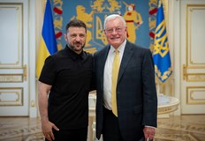 Американският пратеник ще участва в молитвената закуска и церемонии по