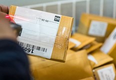 Мярката влиза в сила заради промени в американското митническо законодателство Български