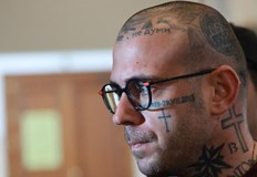 Престъпникът многократно вкарвал зад решетките забранени предметиГеорги Семерджиев който изтърпява